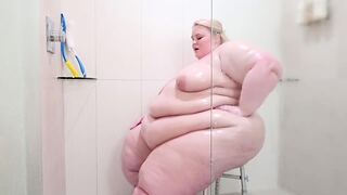 Ssbbw Showering An obstacle whisk broom Folds Forth An obstacle adjunct be worthwhile for Bends