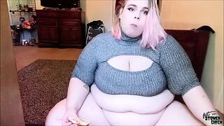 Bbw Feedee deliver up foodstuffs hiding-place surplus abominate suited be advantageous to hamburgers together with burps